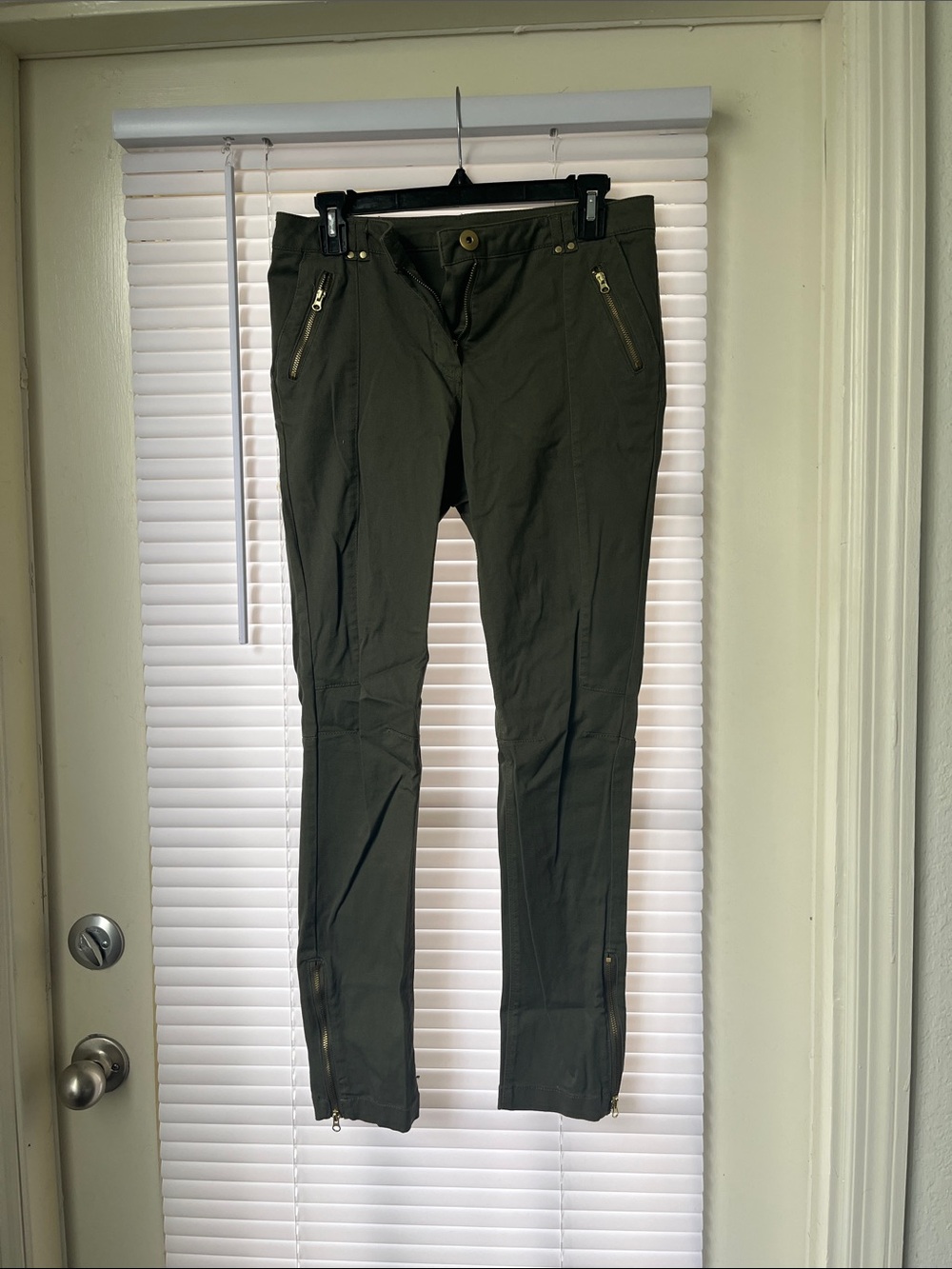 H&M Olive Green Skinny Pants